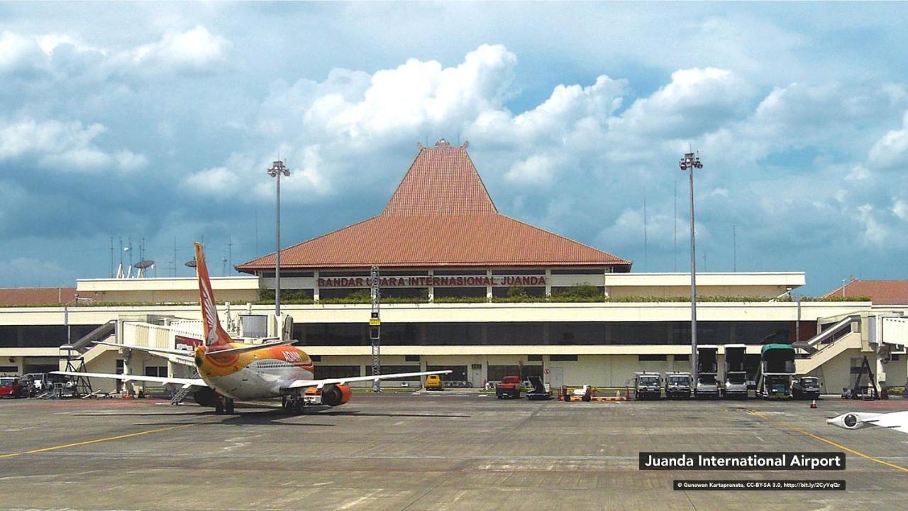 Kencana Residence Surabaya Exterior foto